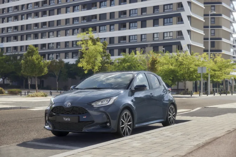 토요타 야리스 (Toyota 2025 Yaris)