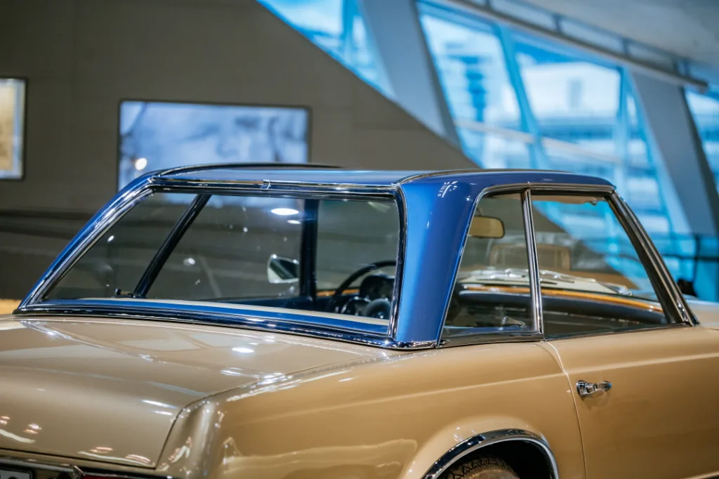 메르세데스-벤츠 박물관의 230 SL 파고다, Style icon and rally winner: The “Pagoda” from Mercedes-Benz (Mercedes-Benz 230 SL (W 113)