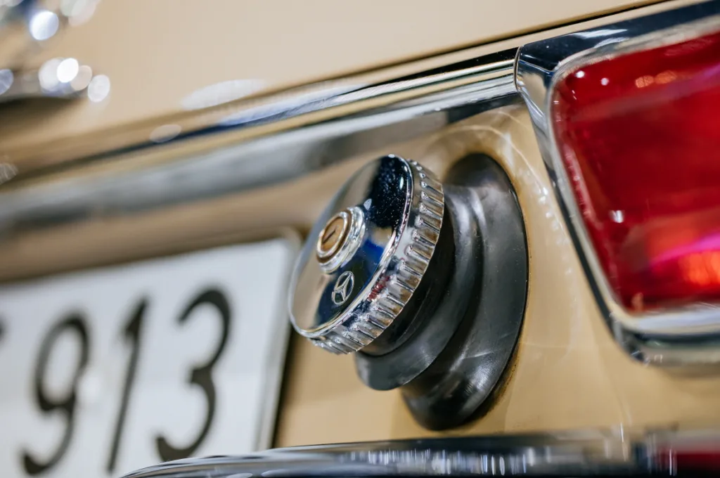 메르세데스-벤츠 박물관의 230 SL 파고다, Style icon and rally winner: The “Pagoda” from Mercedes-Benz (Mercedes-Benz 230 SL (W 113)