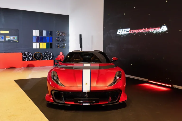 페라리 나이트(A Ferrari Night)