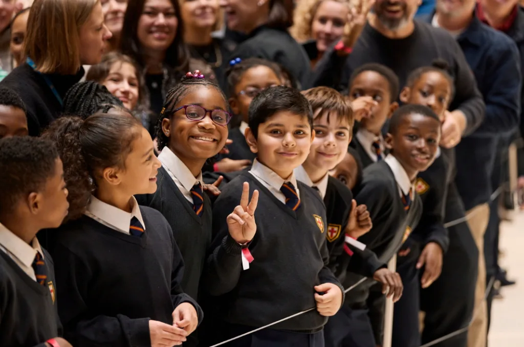Apple’s U.K. headquarters welcome His Majesty King Charles III, December 12 4 Apple Battersea community impact students of St Georges CE Primary School https://mobilityground.com/wp-content/uploads/2024/12/Apple-Battersea-community-impact-Tim-Cook-and-King-Charles-III.webp