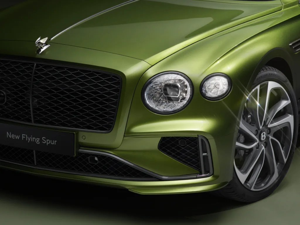 벤틀리 플라잉스퍼(Bentley Flying Spur)