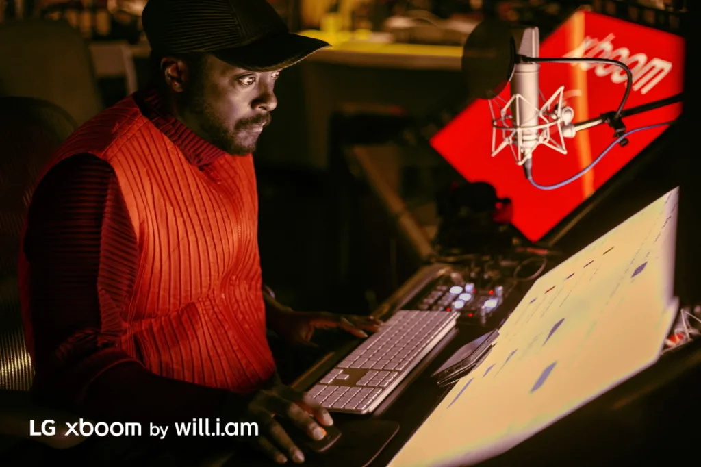 LG 엑스붐, CES 2025서 공개, 오는 16일부터 사전 예약 시작 2 LG 엑스붐, 세계적인 뮤지션과 함께 새로운 브랜드로 거듭나다