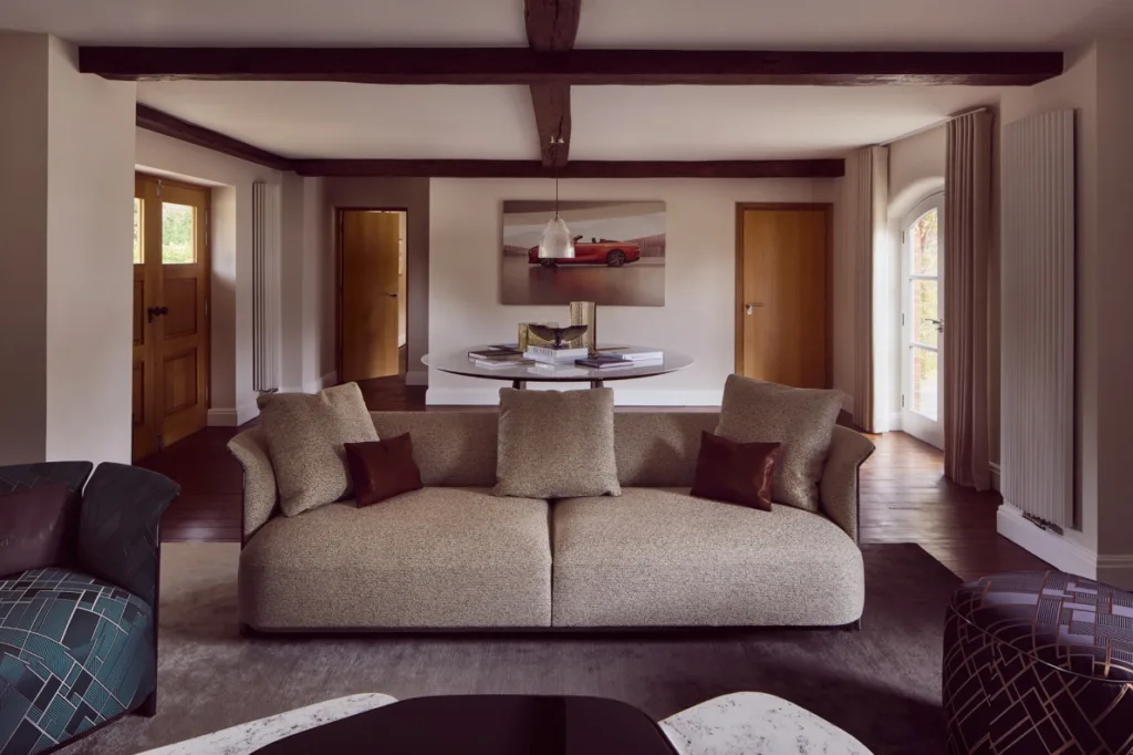 벤틀리모터스(Bentley Motors) 프라이빗 고객 경험 공간 더 뮤즈(The Mews)