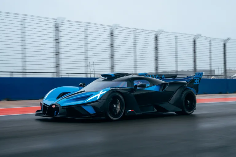 부가티 볼리드, Bugatti Bolide: a customer’s first track experience at the iconic circuit of the Americas