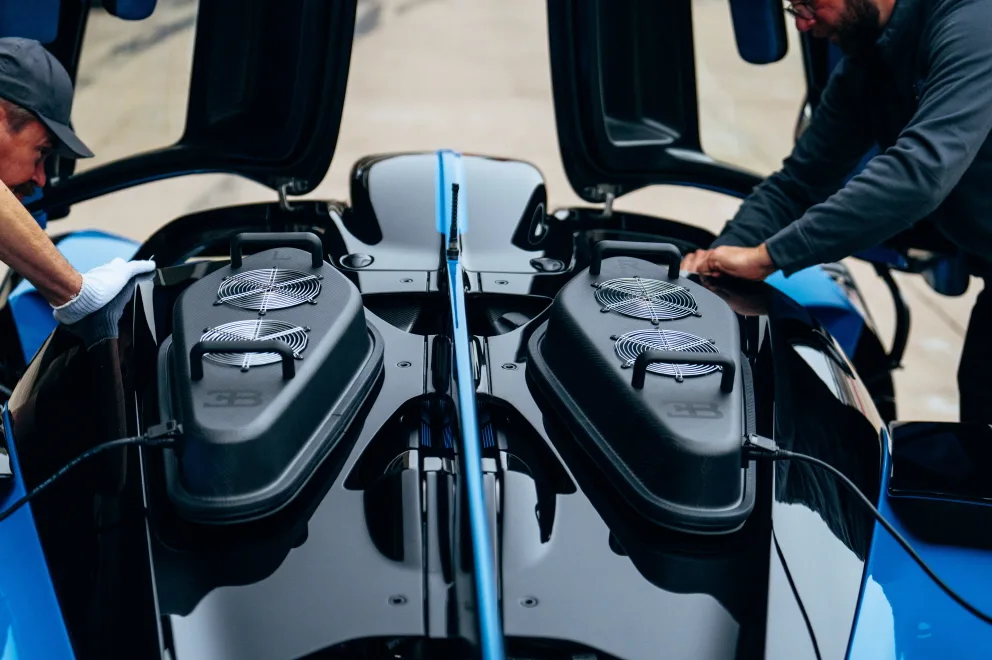 부가티 볼리드, Bugatti Bolide: a customer’s first track experience at the iconic circuit of the Americas