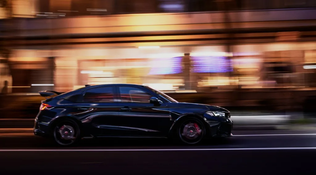 혼다 시빅 타입 R 레이싱 블랙 패키지 (Hondaは、「CIVIC TYPE R（シビック タイプアール）」に新たなドライビングプレジャー価値を加えるパッケージ「RACING BLACK Package（レーシングブラックパッケージ）」を設定し、1月23日（木）に発売します。)