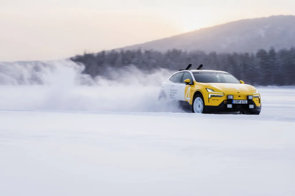 폴스타 (Polestar Polestar 2, Polestar 3, Polestar 4 Arctic Circle collection)