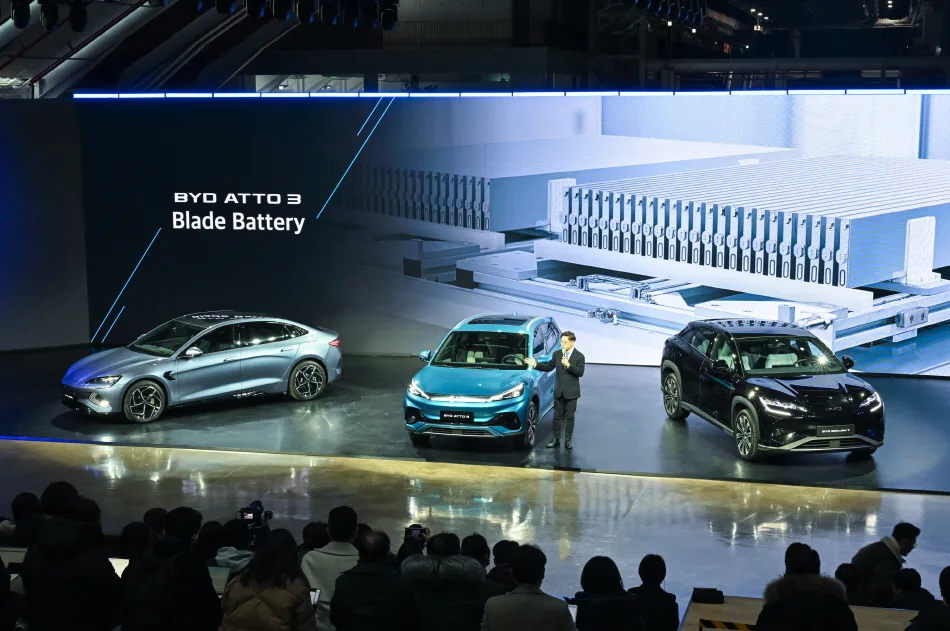 BYD, ATTO 3 앞세워 한국 시작 공략, 3,150만원 가격 놀랍다 4 BYD 브랜드 런칭