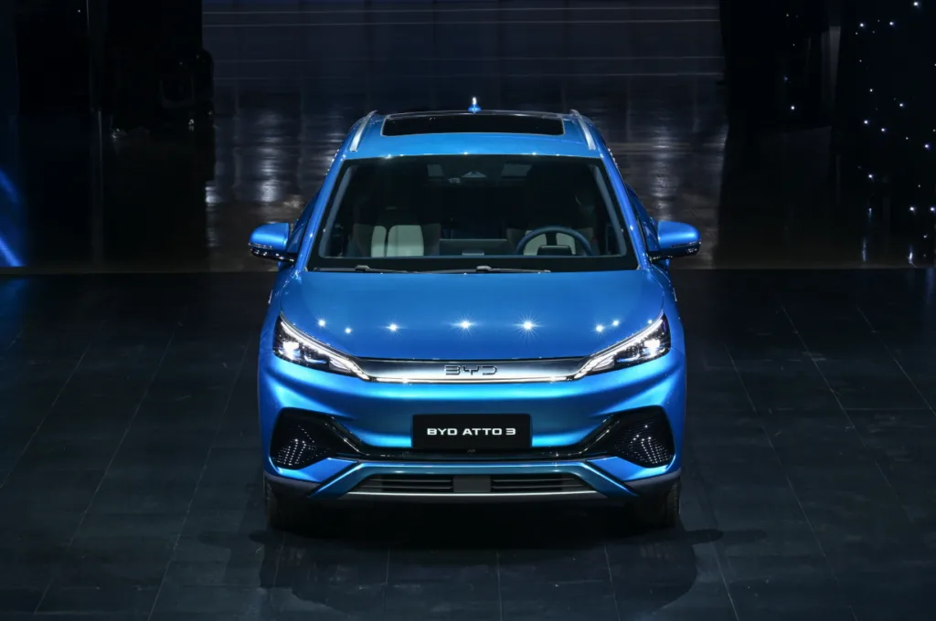 BYD 아토 3, 4월 543대 출고 하며 고객 대기 일부 해소 2 BYD 브랜드 런칭, BYD ATTO3