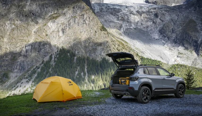 Jeep Avenger 4xe The North Face Edition premiere for Belgian customers 2 지프 어벤저 4xe 노스페이스 에디션 (JeepAvenger4xeTheNorth3FaceEdition)