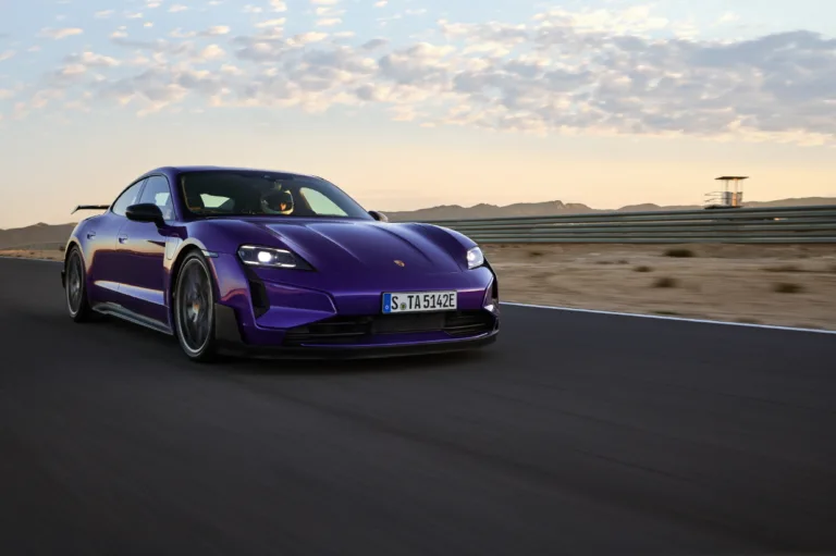 포르쉐 타이칸 터보 바이작 패키지 (Porsche Taycan Turbo)
