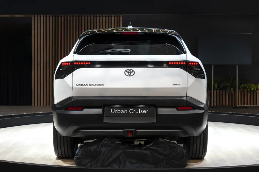 토요타 어반 크루저, 브뤼셀 모터쇼 2025에서 최초 공개 4 토요타 어반 크루저 (toyota urban cruiser)