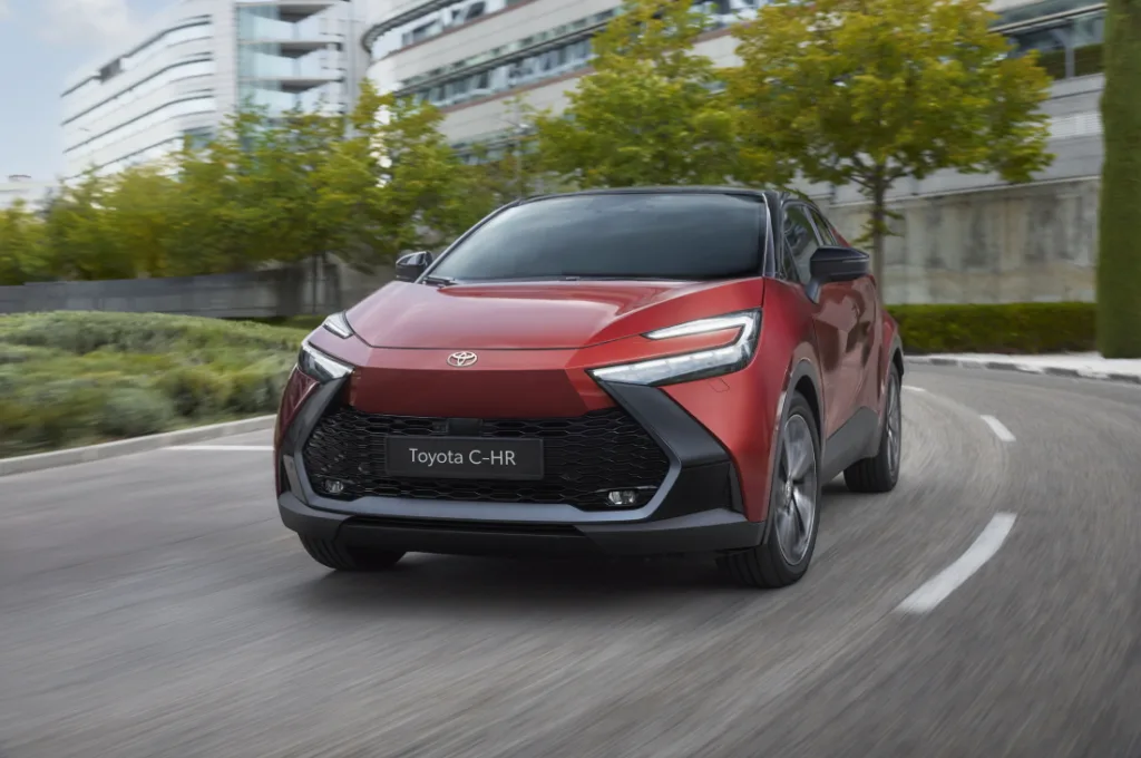 220hp, 100km/l, Toyota C-HR added GR SPORT Hero trim 1 토요타 C-HR(New High Hero grade brings even bolder style to Toyota C-HR)