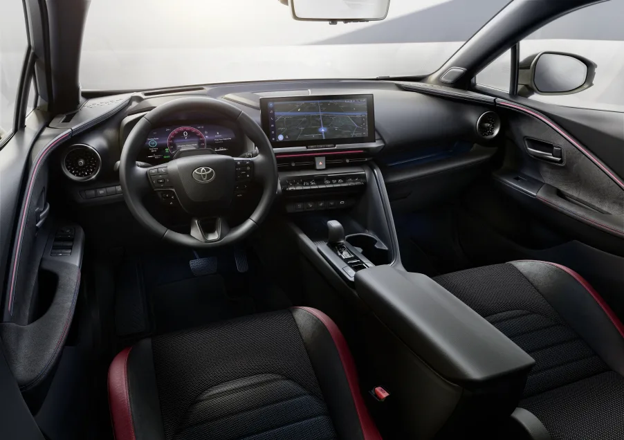 220hp, 100km/l, Toyota C-HR added GR SPORT Hero trim 3 토요타 C-HR(New High Hero grade brings even bolder style to Toyota C-HR)