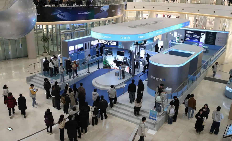 갤럭시 S25 시리즈 체험하는 '갤럭시 스튜디오' 벌써 30만 돌파 2 삼성전자 갤럭시 S25 시리즈 체험 가능한 갤럭시 스튜디오 30만 돌파 (2)