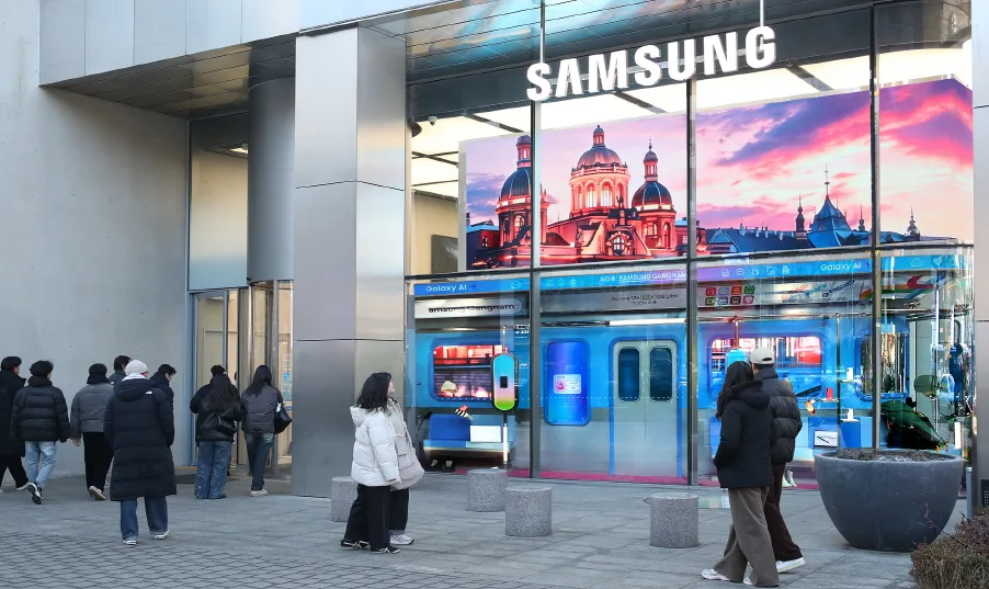 갤럭시 S25 시리즈 체험하는 '갤럭시 스튜디오' 벌써 30만 돌파 4 삼성전자 갤럭시 S25 시리즈 체험 가능한 갤럭시 스튜디오 30만 돌파 (2)