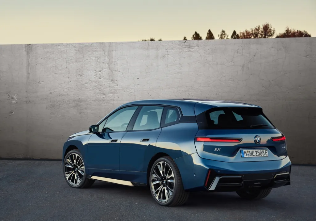 BMW 뉴 iX xDrive60 (2)