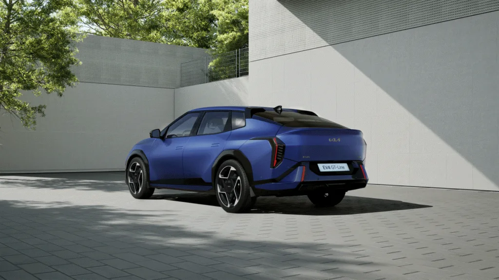 더 기아 EV4 GT 라인(The Kia EV4 GT line)