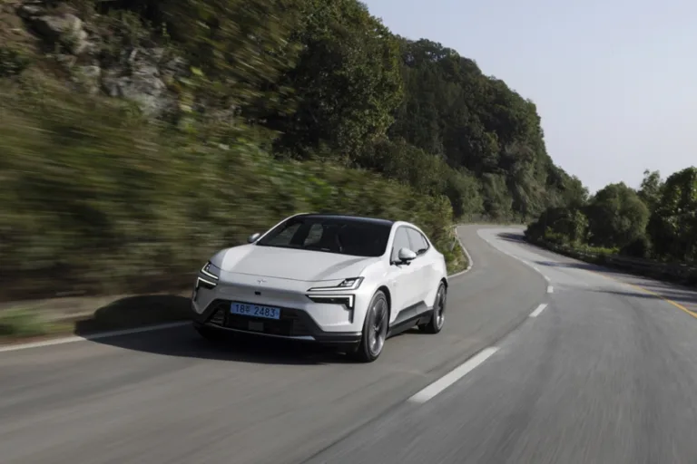 폴스타 4, 올해의 차 '올해의 디자인' 수상