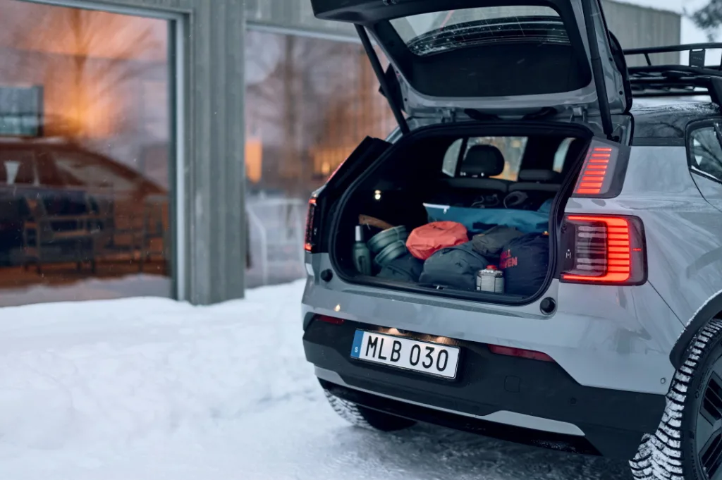 볼보 eX30 크로스 컨트리(The new Volvo EX30 Cross Country – it’s an experience, not just a car)