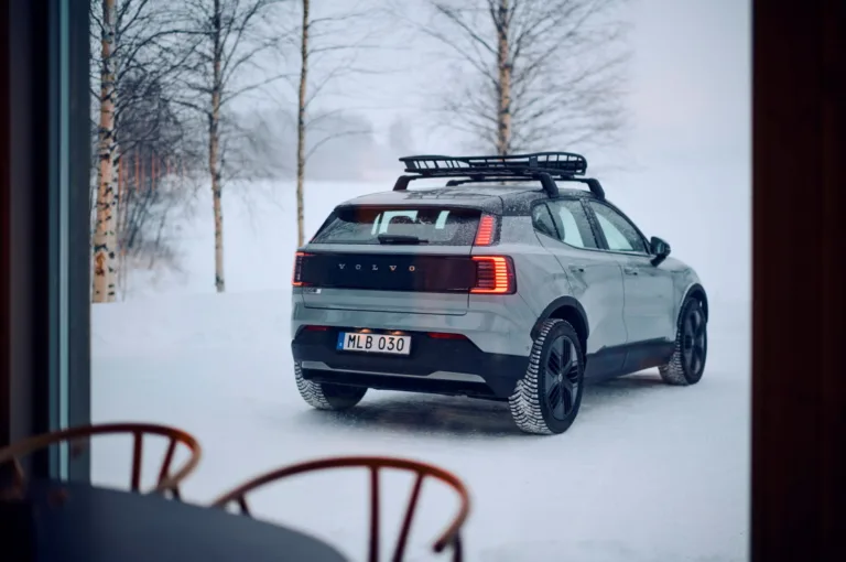 볼보 eX30 크로스 컨트리(The new Volvo EX30 Cross Country – it’s an experience, not just a car)