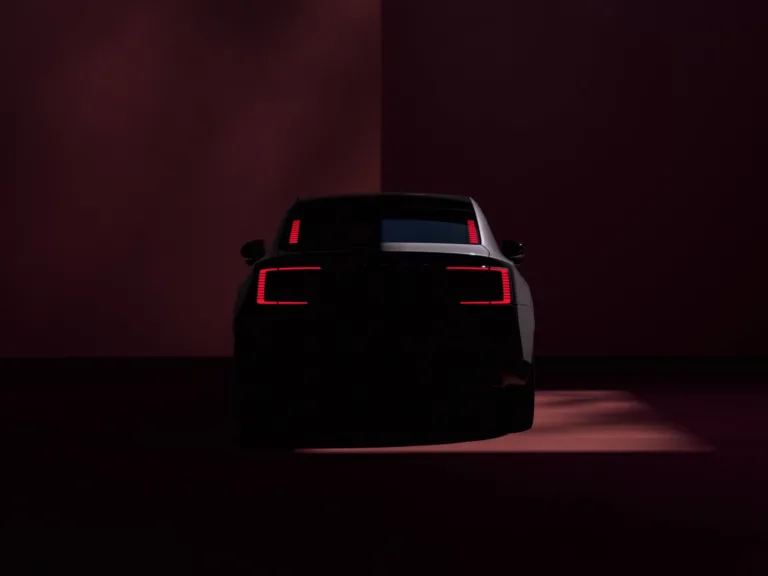 볼보 ES90 (Faster and further than any Volvo car before: new ES90 adds 300km in 10 minutes and goes 700km on one charge)