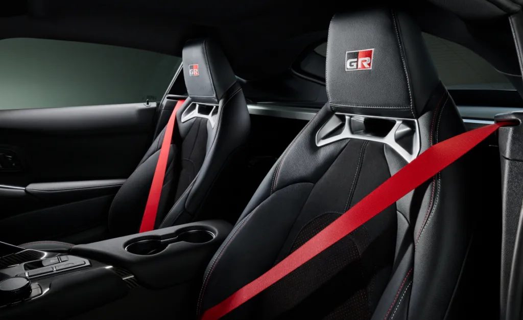 토요타 수프라 RZ A90 파이널 에디션(Toyota Supra RZ, A90 final edition スープラ RZグレードの一部改良モデルならびに特別仕様車 スープラ“A90 Final Edition”を発売)