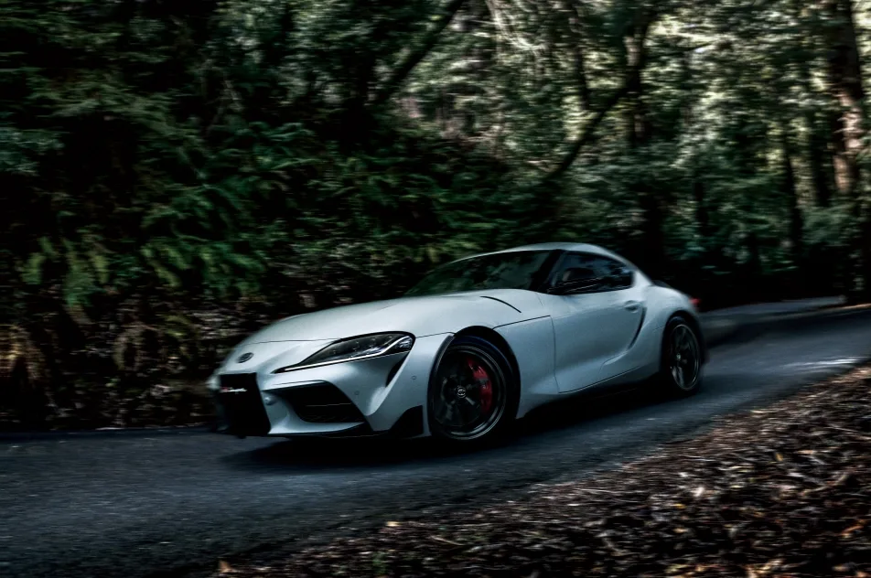 토요타 수프라 RZ A90 파이널 에디션(Toyota Supra RZ, A90 final edition スープラ RZグレードの一部改良モデルならびに特別仕様車 スープラ“A90 Final Edition”を発売)