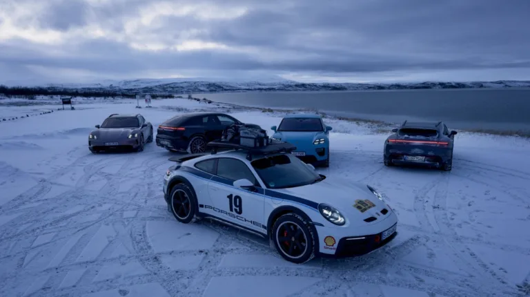 포르쉐 마칸 일렉트릭과 포르쉐 타이칸 크로스 투리스모의 시승(Electric roadtrip to the world's northernmost fast-charging station, porsche macan electric and porsche taycan cross turismo)