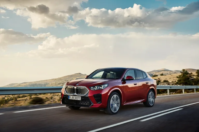 BMW 뉴 iX2 eDrive20