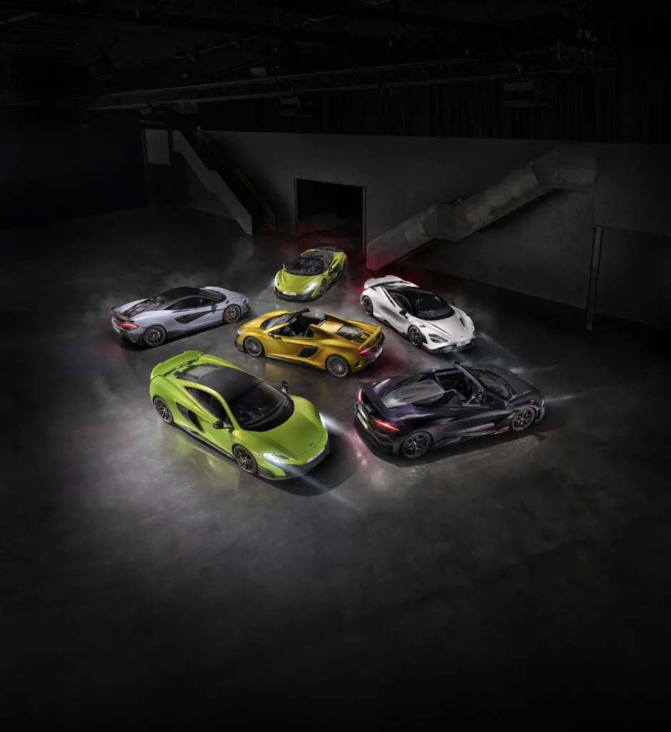 롱테일(Long Tail) 배지를 부착한 6종의 아이코닉한 LT모델