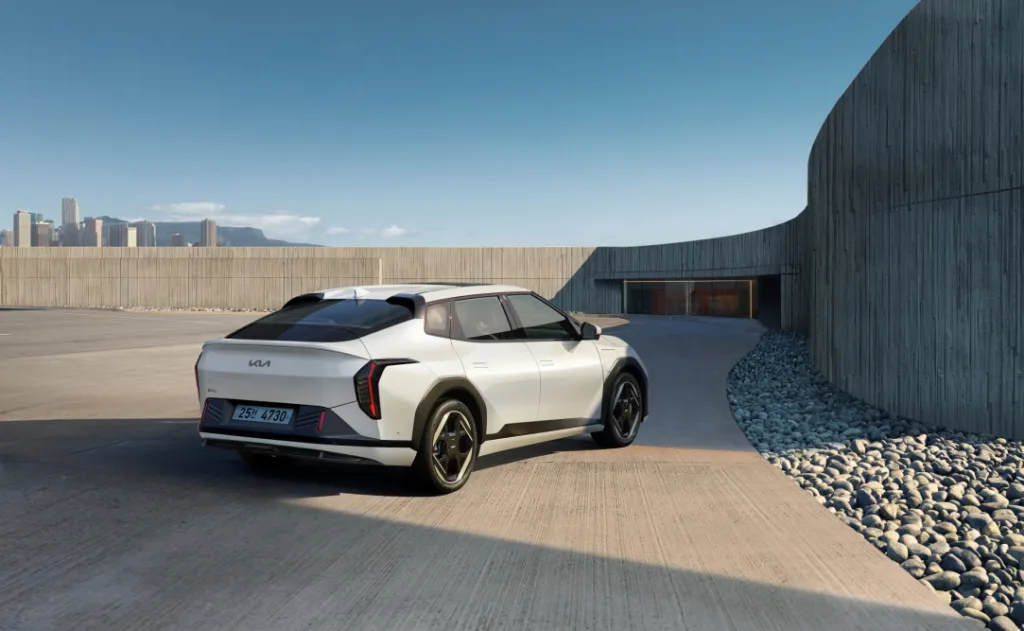 ‘더 기아 EV4' 사전 계약 시작, 새로운 전기 세단의 기준 만든다 3 더 기아 EV4 (The Kia EV4)