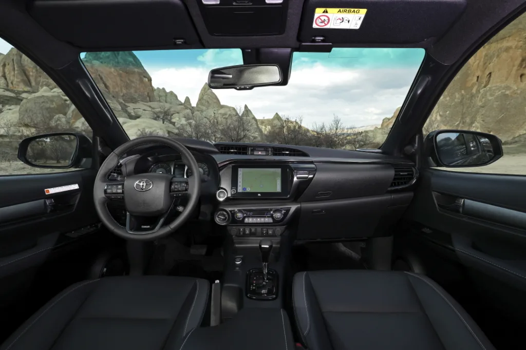 Toyota Hilux newly added hybrid 48V and GR SPORT II 6 토요타 하이럭스(The legend grows: introducing the Toyota Hilux Hybrid 48v and GR SPORT II)