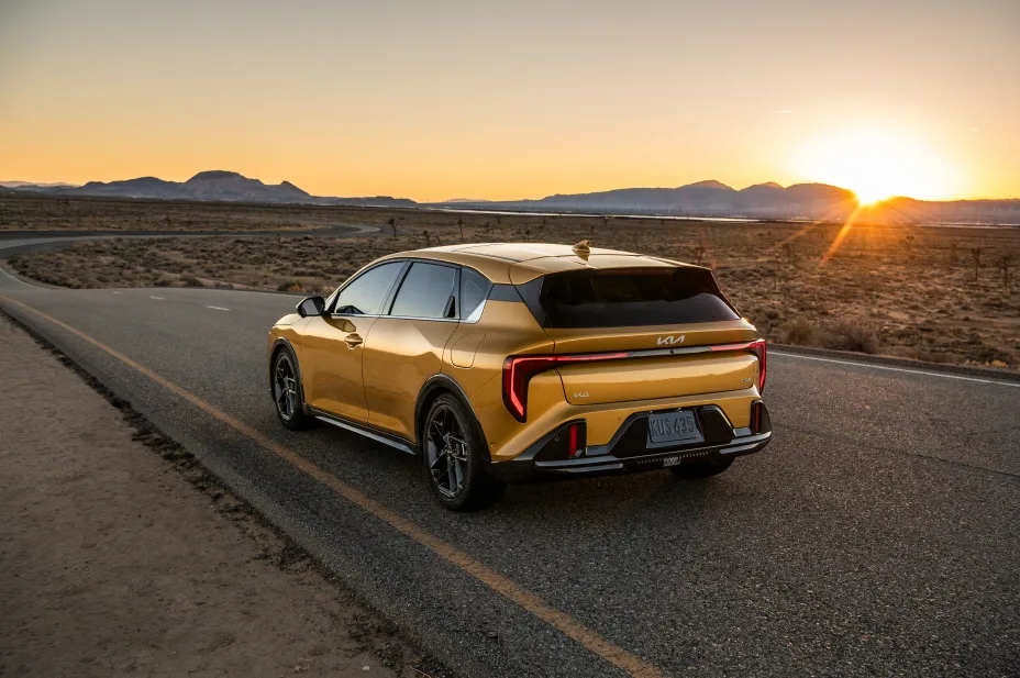 기아 K4 해치백 (2026 K4 Hatchback)