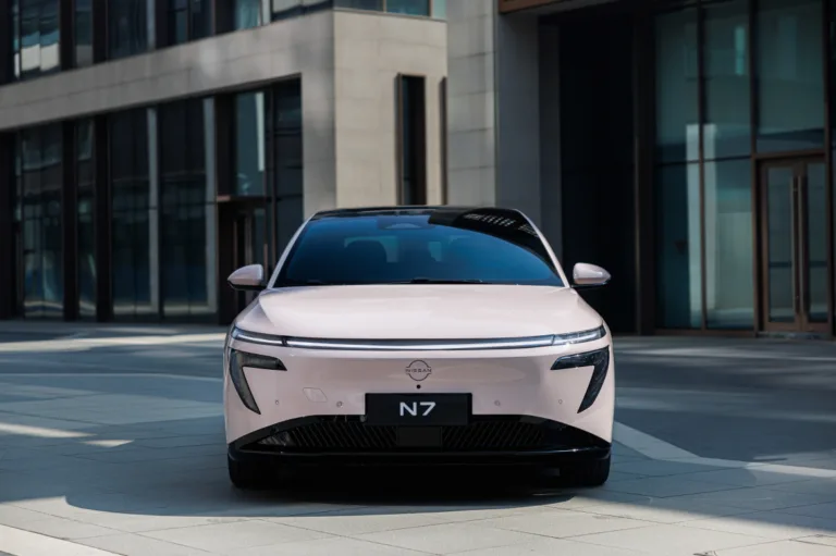 닛산 전기 세단 N7 공개, 日産自動車、上海モーターショー2025でプラグインハイブリッドを搭載した新型ピックアップトラック「Frontier Pro」初公開 併せて、新型EVセダン「N7」の詳細スペックを公開