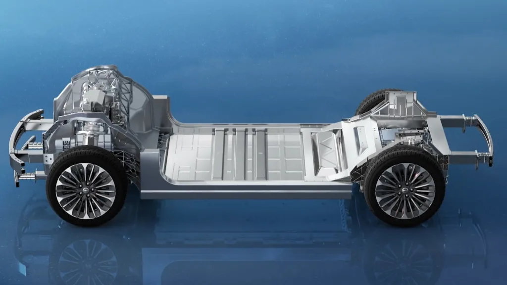 닛산 전기 세단 N7 공개, 日産自動車、上海モーターショー2025でプラグインハイブリッドを搭載した新型ピックアップトラック「Frontier Pro」初公開 併せて、新型EVセダン「N7」の詳細スペックを公開