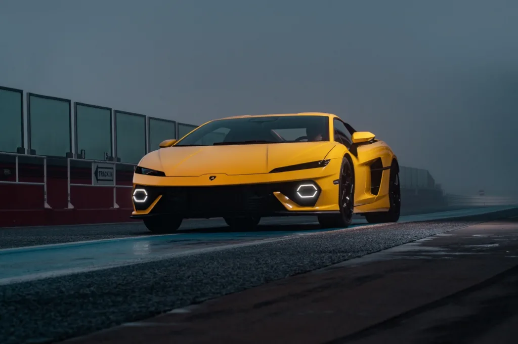 Lamborghini Temerario Pushed to the 10,000rpm by Squadra Corse Factory Driver 2 람보르기니 테메라리오(Andrea Caldarelli pushes the new Lamborghini Temerario to the limit)