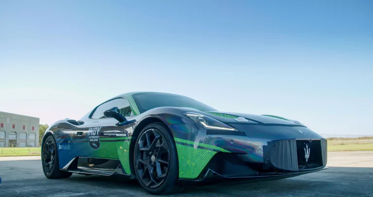 마세라티 MC20 자율주행 최고속도 기록 갱신(IAC Maserati MC20 Sets New Autonomous Driving World Speed Record)