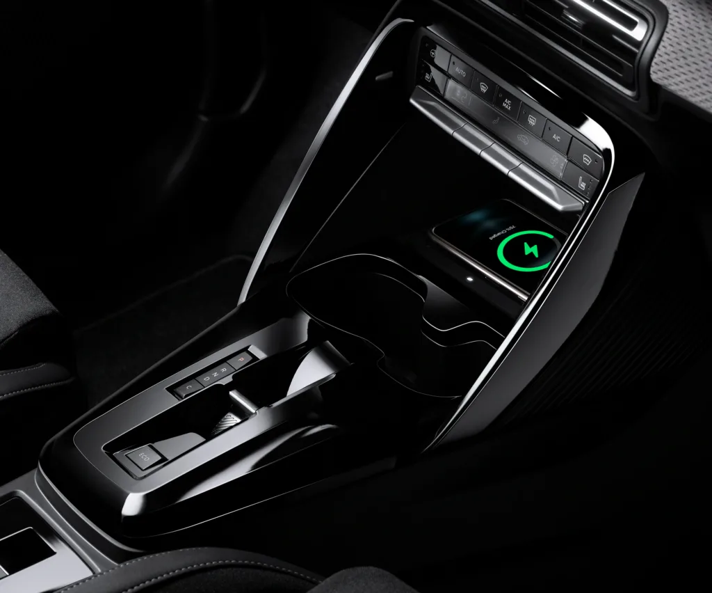 CITROËN C3 Hybrid opens orders and prices 2 시트로엥 C3 하이브리드 (CITROËN OPENS ORDERS AND REVEALS PRICING FOR C3 HYBRID)