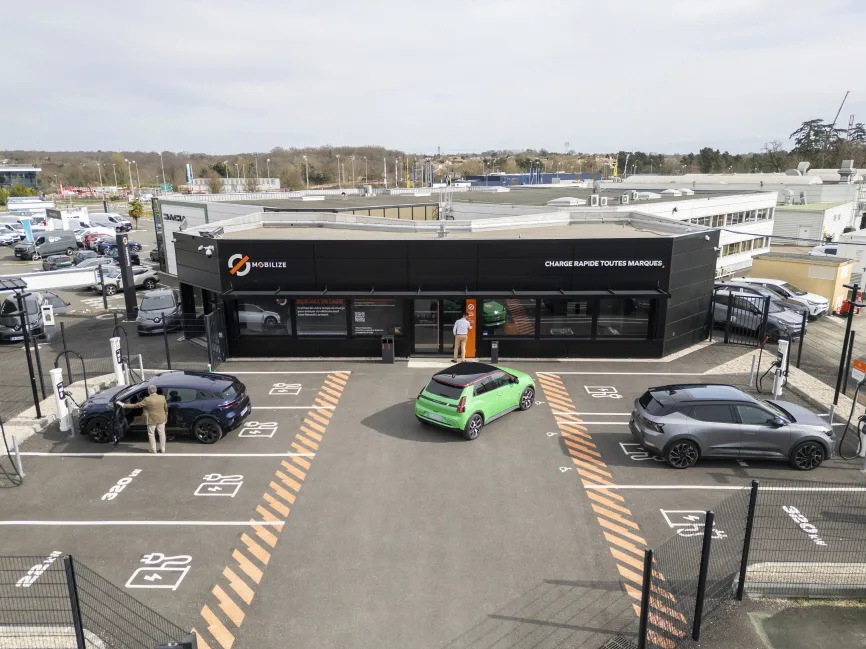 Mobilize Fast Charge redefines the ultra-fast charging experience for all 1 르노 모빌라이즈, 전기차 충전에 진심, 15분 충전에 400km 달린다