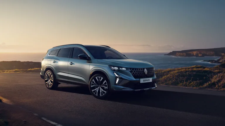 르노 에스파스 (New Renault Espace: a modernized design for the most efficient family hybrid on the market)