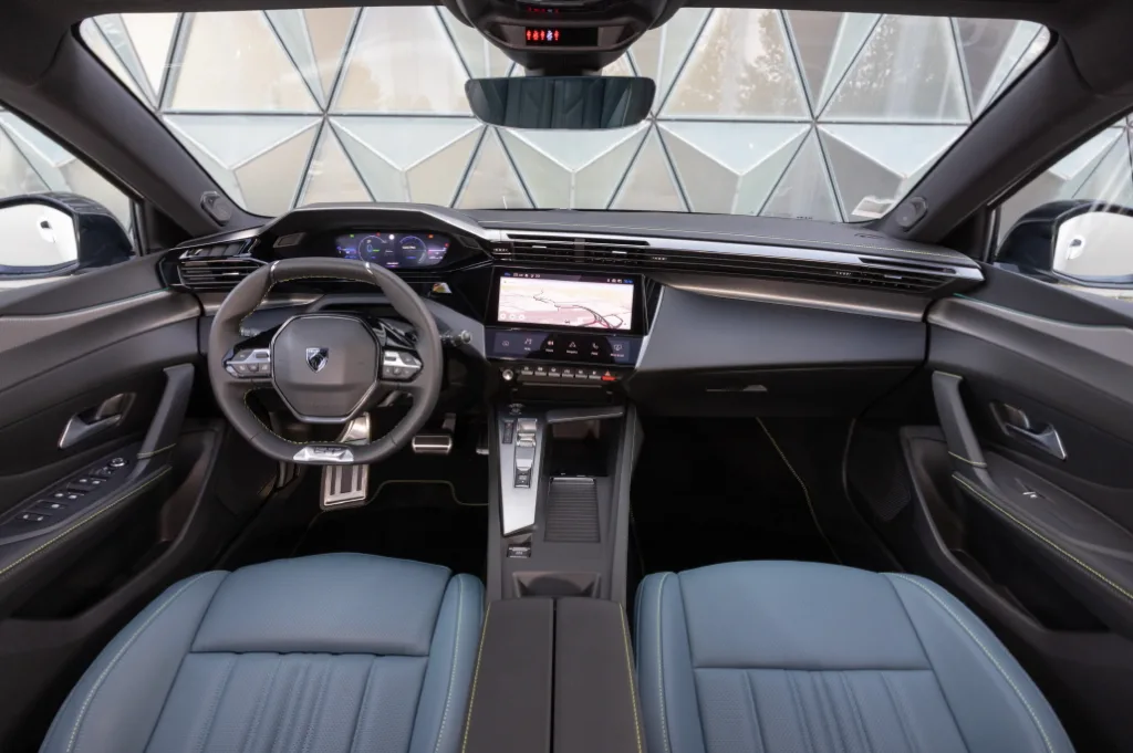 푸조 308 스마트 하이브리드 출시, 스타일에 48V 배터리까지 더했다 2 푸조 308 스마트 하이브리드(Peugeot 308 Smart Hybrid)