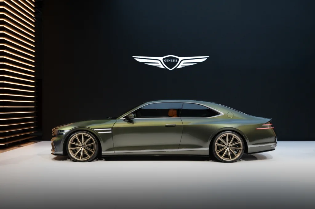 제네시스의 꿈, ‘엑스 그란 쿠페 콘셉트 공개, 10년 럭셔리 역사 담았다 1 제네시스가 2025 서울모빌리티쇼에서 공개한 엑스 그란 쿠페