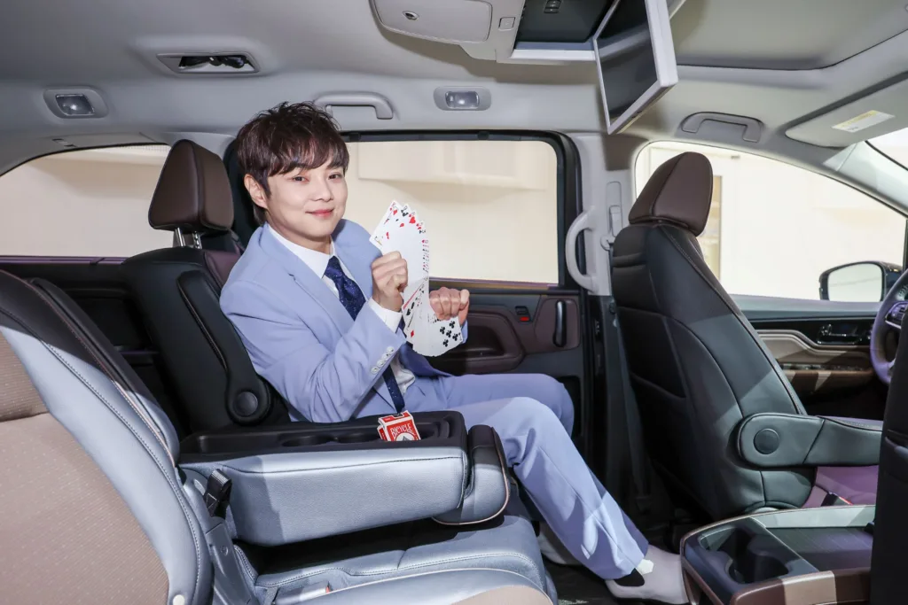 혼다 오딧세이와 마술사 최현우
