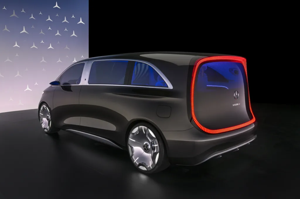 메르세데스-벤츠 비전 V (Dawn of a new era: the Vision V provides a glimpse of a new segment of luxury limousines)