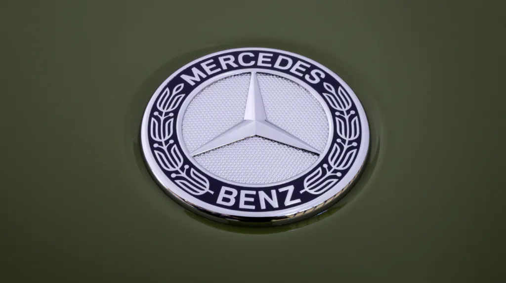 메르세데스-벤츠 G-클래스 (Highly exclusive: The Mercedes-Benz G-Class Edition STRONGER THAN THE 1980s celebrates the origins of the off-road icon)