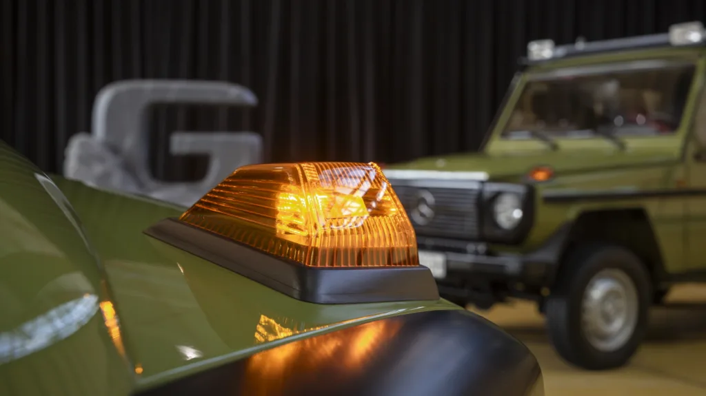 메르세데스-벤츠 G-클래스 (Highly exclusive: The Mercedes-Benz G-Class Edition STRONGER THAN THE 1980s celebrates the origins of the off-road icon)