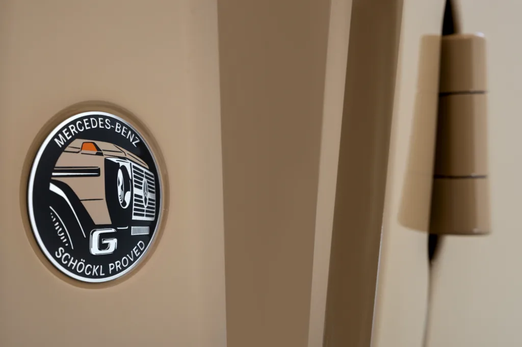 메르세데스-벤츠 G-클래스 (Highly exclusive: The Mercedes-Benz G-Class Edition STRONGER THAN THE 1980s celebrates the origins of the off-road icon)