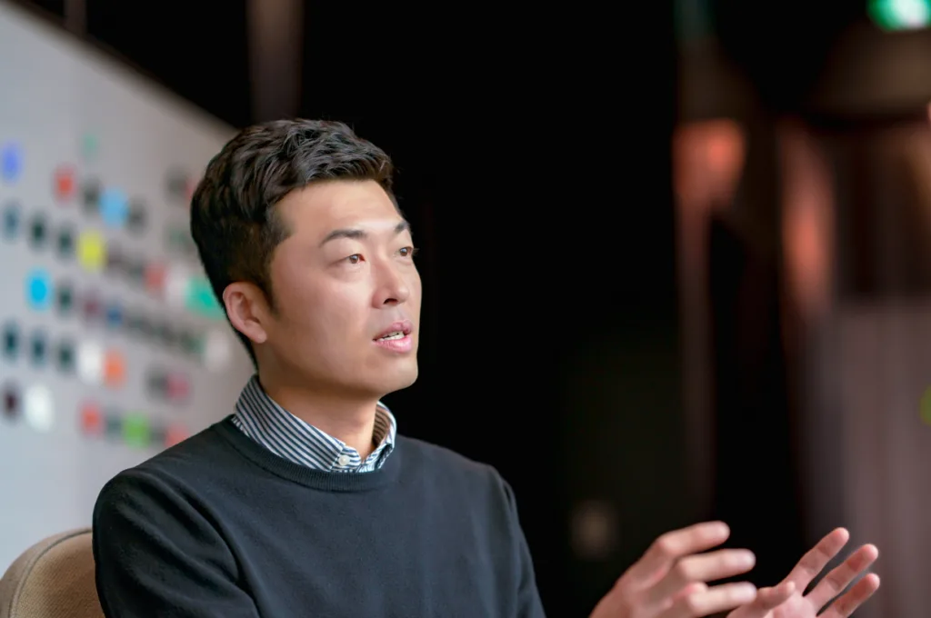 Genesis Interior Design Chief explains "What's Next?" 1 WHAT'S NEXT FOR GENESIS CABINS? GENESIS INTERIOR DESIGN CHIEF Jaeho Oh EXPLAINS